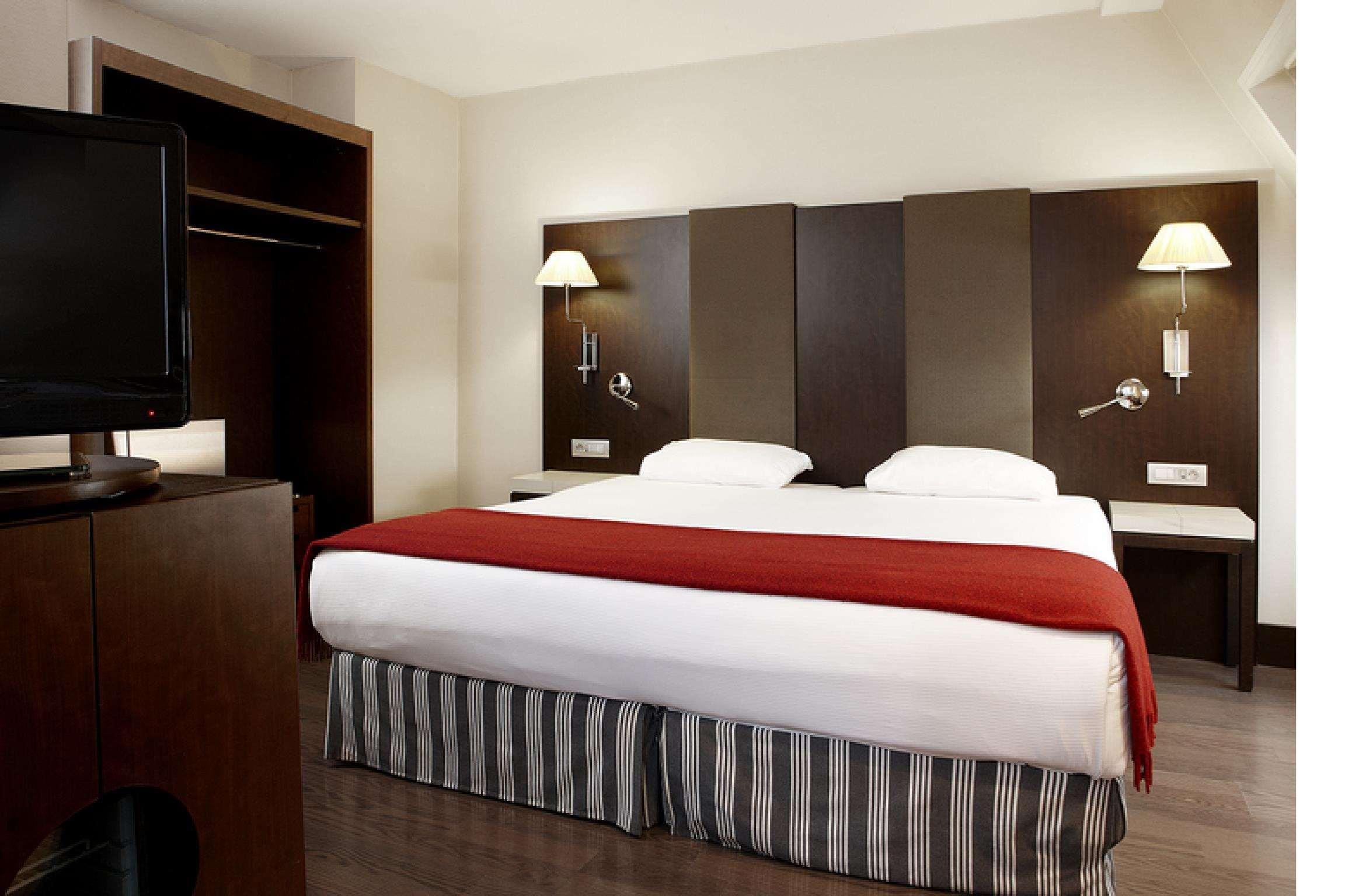 Nh Brussels Louise Hotel Saint-Gilles Екстериор снимка