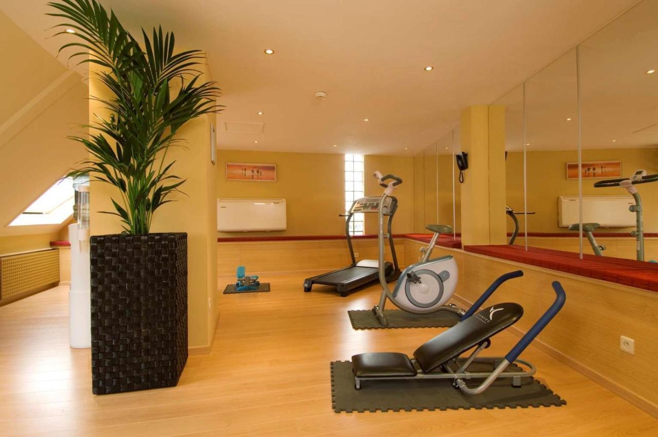 Nh Brussels Louise Hotel Saint-Gilles Екстериор снимка