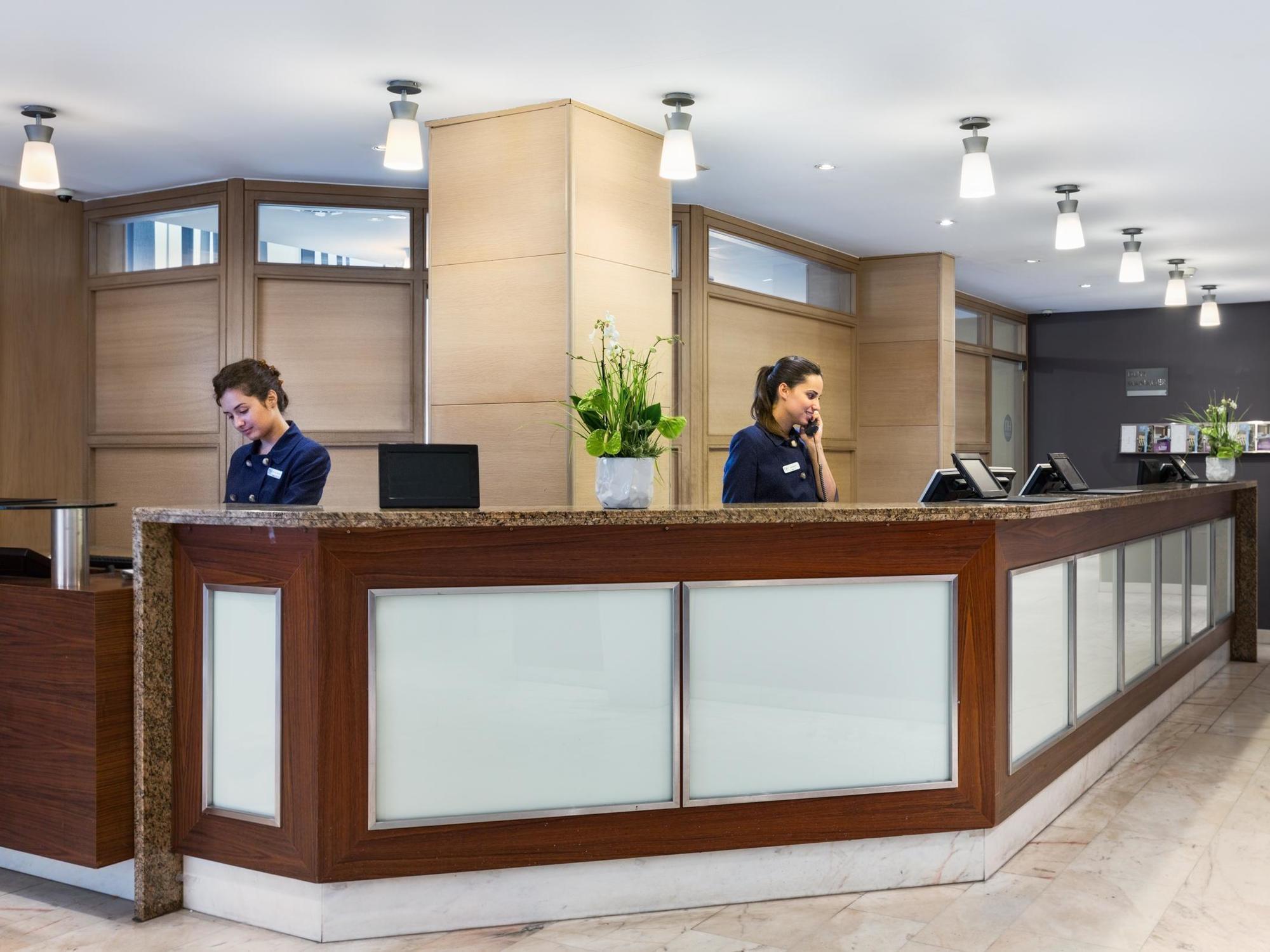 Nh Brussels Louise Hotel Saint-Gilles Екстериор снимка